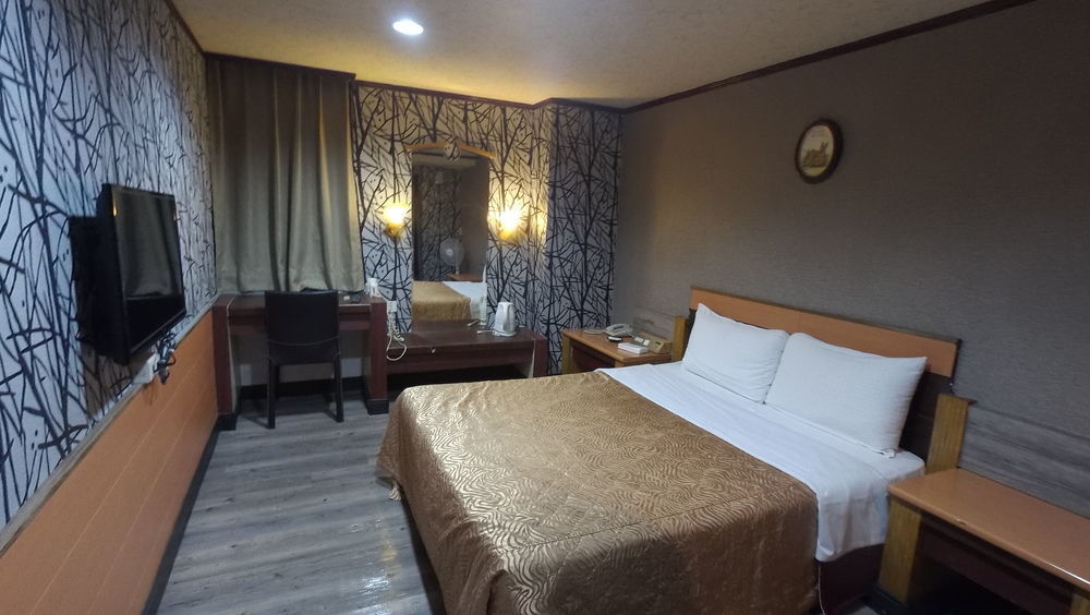 Shanghai Hotel Чжунли Екстериор снимка